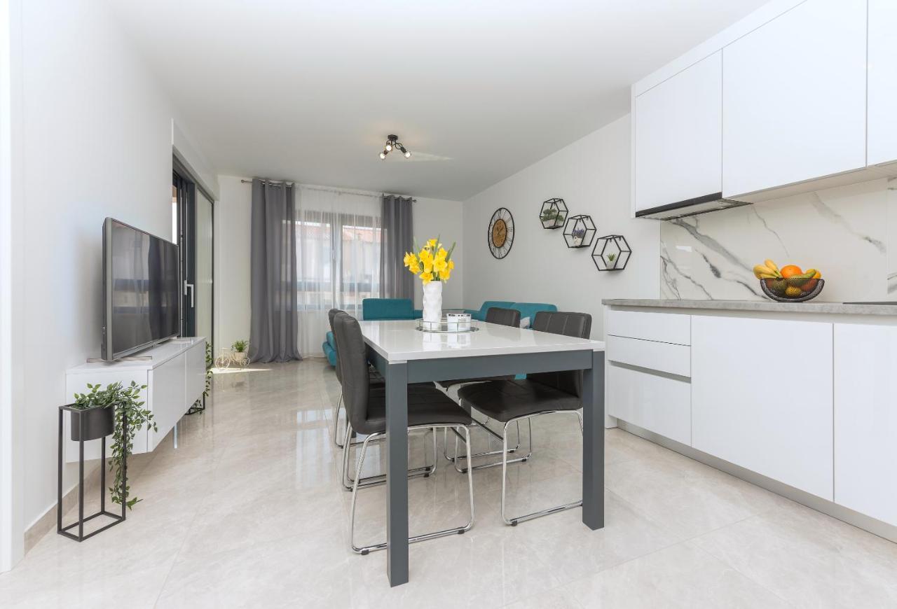 Apartment Ema Makarska Exterior foto