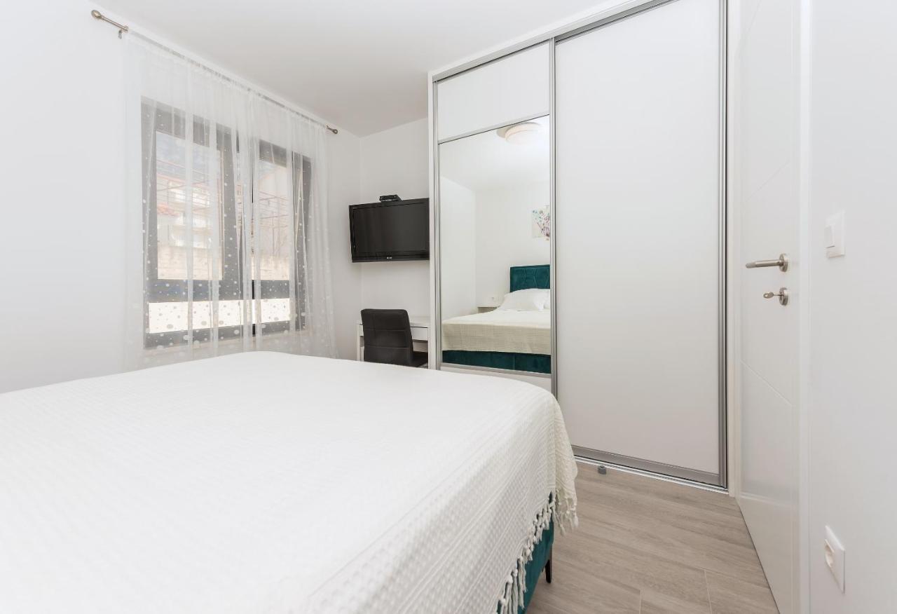 Apartment Ema Makarska Exterior foto